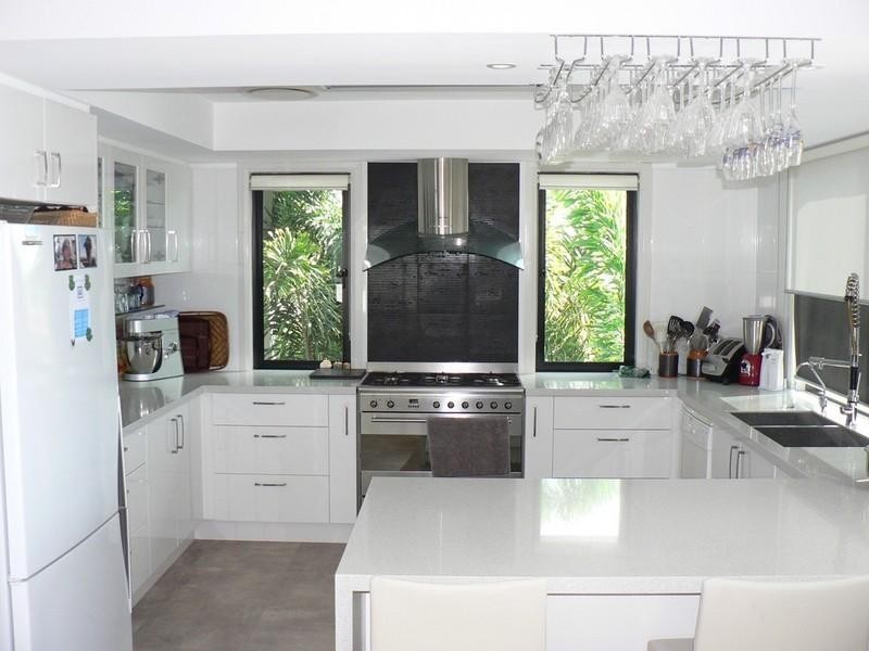 15 Mana Avenue, Pacific Heights QLD 4703