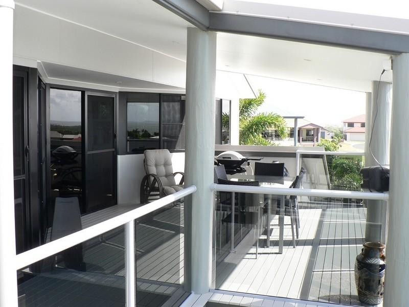 15 Mana Avenue, Pacific Heights QLD 4703