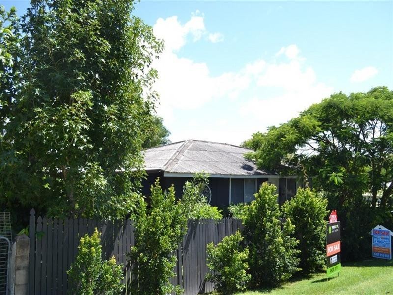 16 Hutton Street, Yeppoon QLD 4703