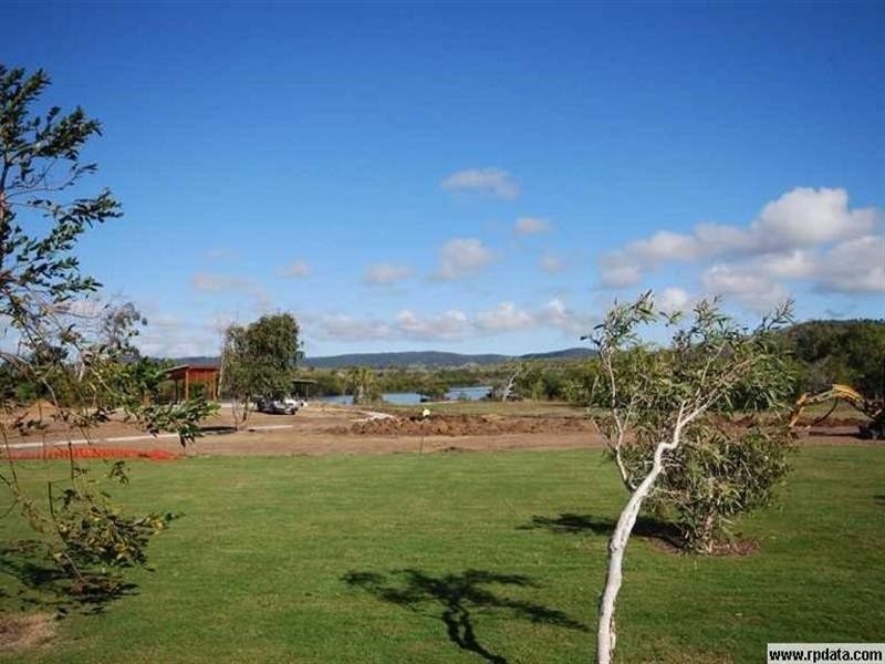 48 Lakeview Circuit, Mulambin QLD 4703