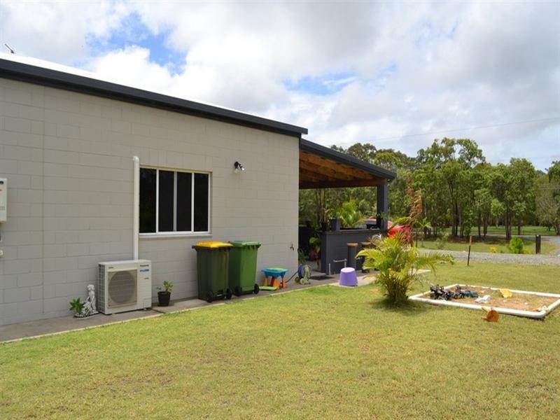 20 Racecourse Road, Barmaryee QLD 4703