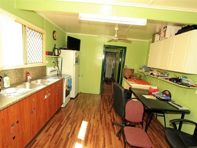 16 Hill Street, Emu Park QLD 4710