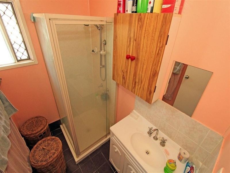 16 Hill Street, Emu Park QLD 4710