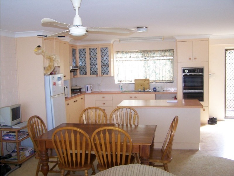 2/44 Hill Street, Yeppoon QLD 4703