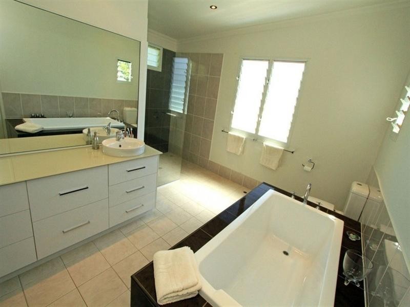 26 Seaview Road, Yeppoon QLD 4703