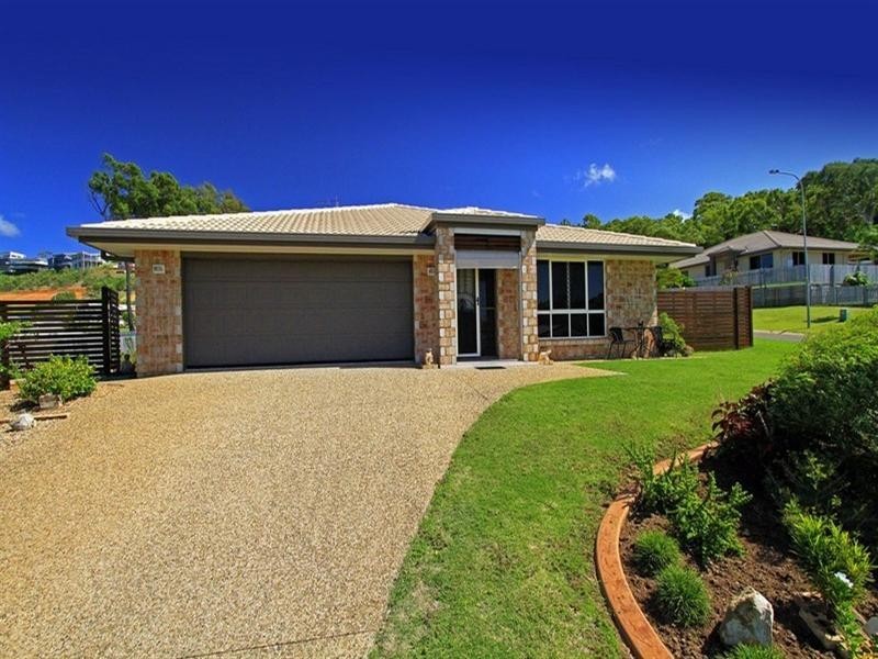 6 Driftwood Drive, Rosslyn QLD 4703