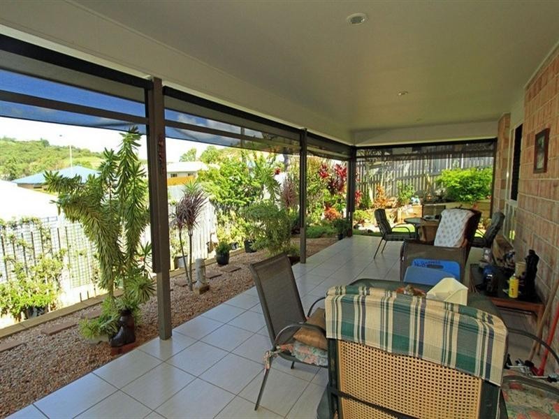 6 Driftwood Drive, Rosslyn QLD 4703