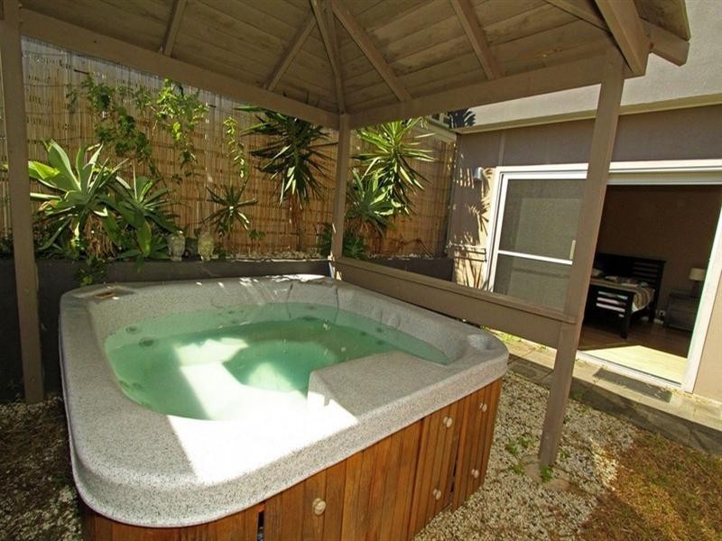 29 Matthew Flinders Drive, Cooee Bay QLD 4703