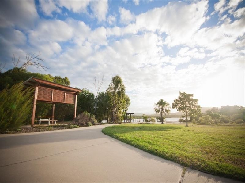 18 Lakeview Circuit, Mulambin QLD 4703