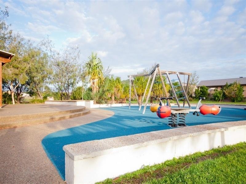 18 Lakeview Circuit, Mulambin QLD 4703