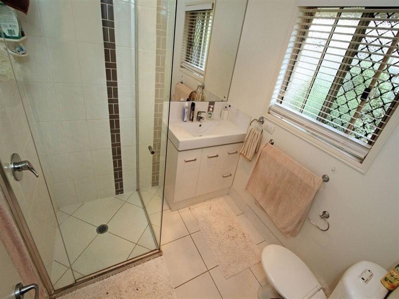 5 Parkview Drive, Rosslyn QLD 4703