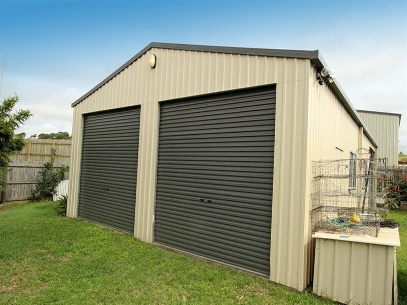 5 Parkview Drive, Rosslyn QLD 4703