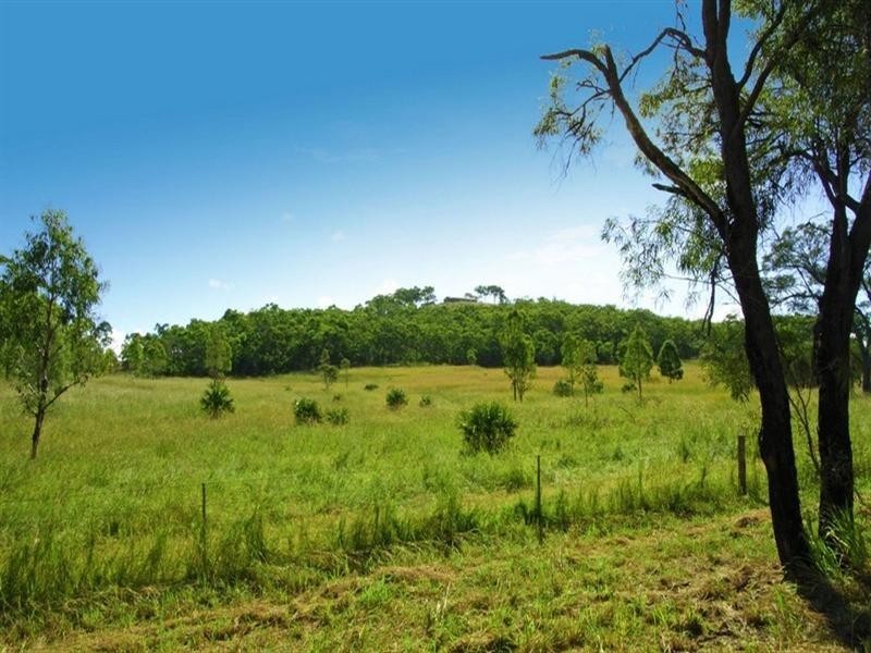 847 Keppel Sands Road, Coowonga QLD 4702