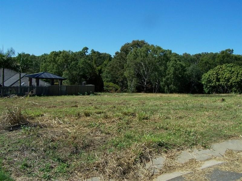 15 Samoa Street, Pacific Heights QLD 4703