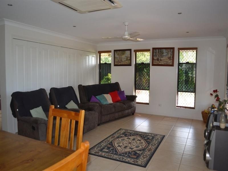 6 Letchford Court, Pacific Heights QLD 4703