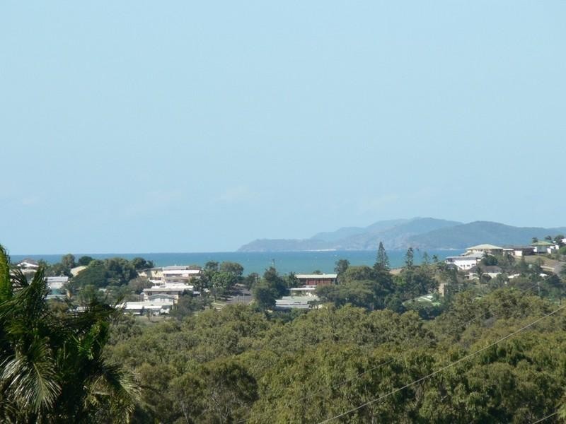 30 Fred Lawn Drive, Yeppoon QLD 4703