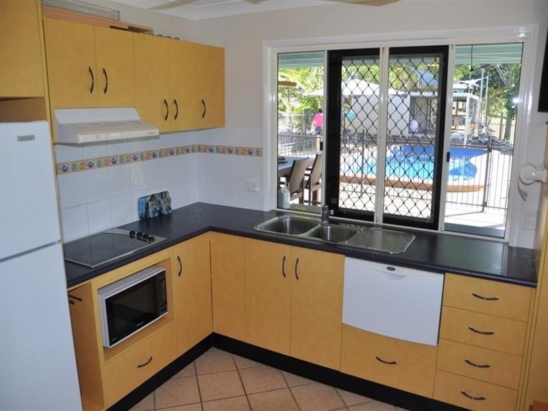 30 Fred Lawn Drive, Yeppoon QLD 4703