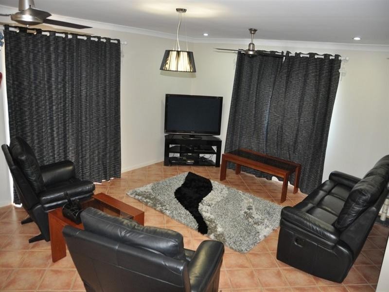 30 Fred Lawn Drive, Yeppoon QLD 4703