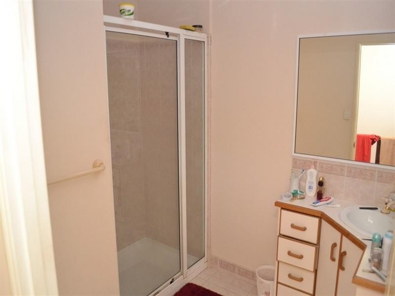 1&2/4 Cottonwood Place, Taranganba QLD 4703