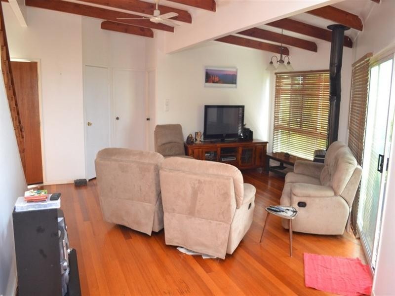 2 Macaulay Way, Pacific Heights QLD 4703