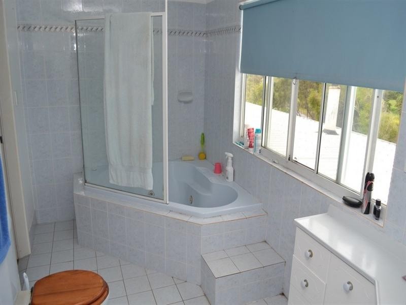 2 Macaulay Way, Pacific Heights QLD 4703