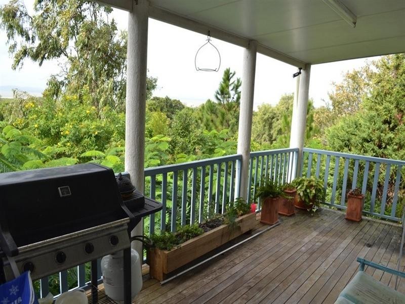 2 Macaulay Way, Pacific Heights QLD 4703