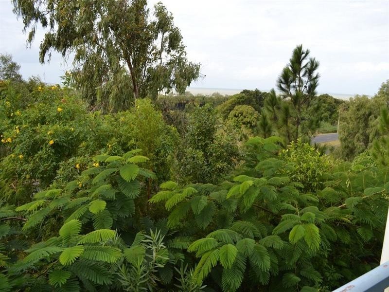 2 Macaulay Way, Pacific Heights QLD 4703