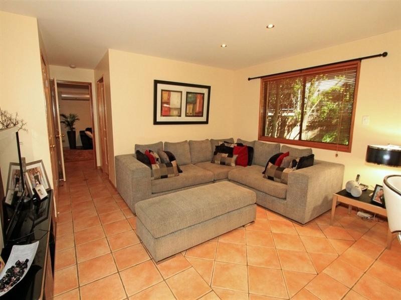 2 Setu Drive, Pacific Heights QLD 4703