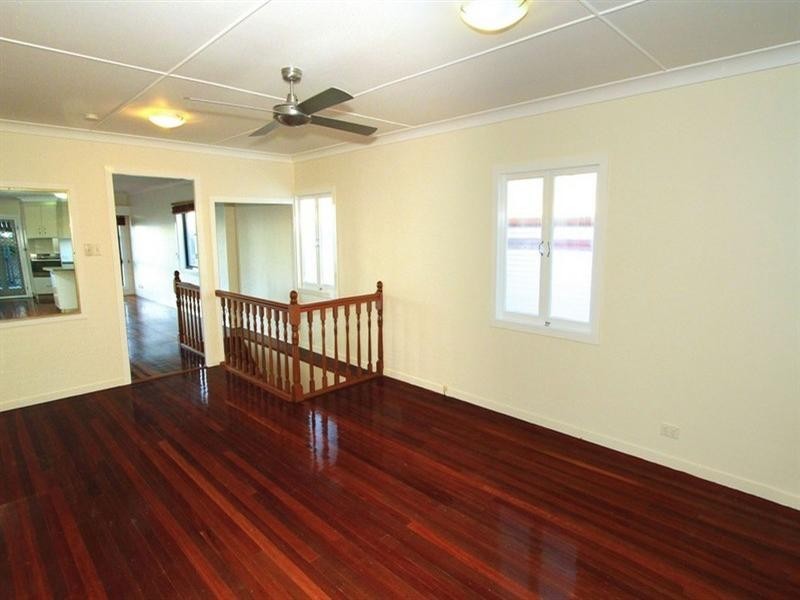 20 Ocean Parade, Cooee Bay QLD 4703