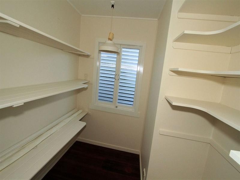 20 Ocean Parade, Cooee Bay QLD 4703