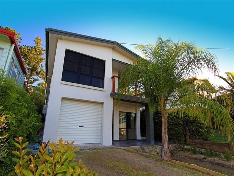 20 Ocean Parade, Cooee Bay QLD 4703