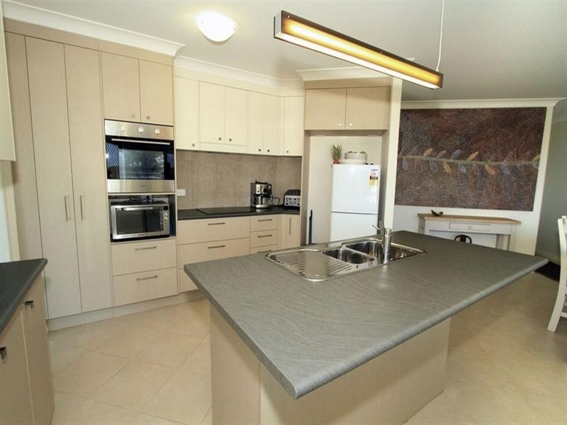 16 Rosewood Street, Taranganba QLD 4703