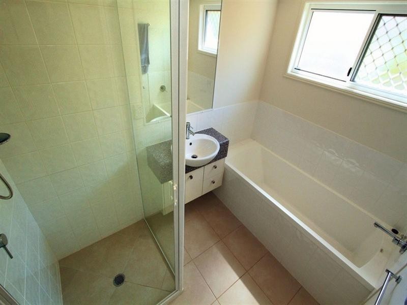 16 Rosewood Street, Taranganba QLD 4703