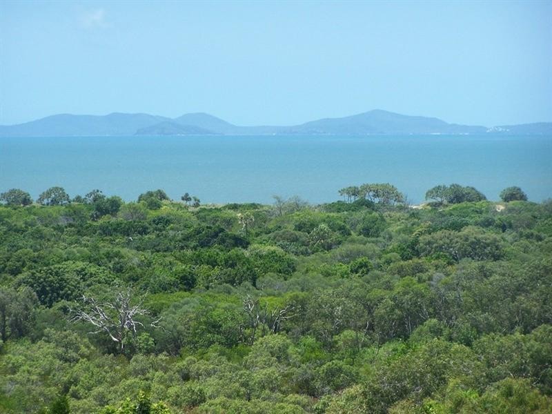 34 Miami Crescent, Pacific Heights QLD 4703