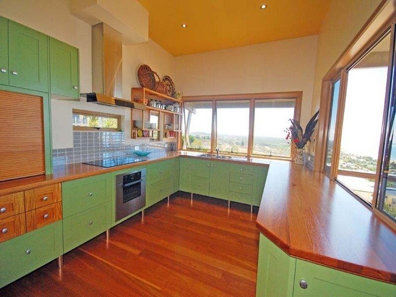 27 Cokas Avenue, Meikleville Hill QLD 4703