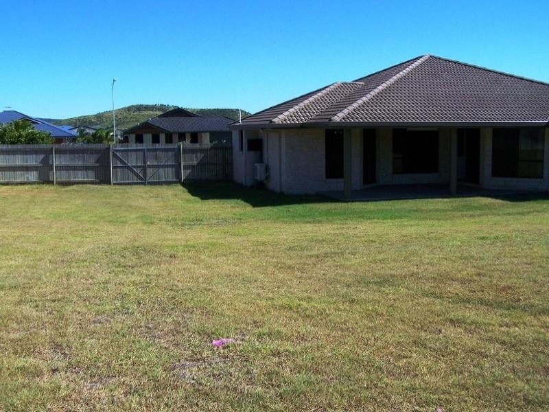 7 Spinnaker Drive, Mulambin QLD 4703