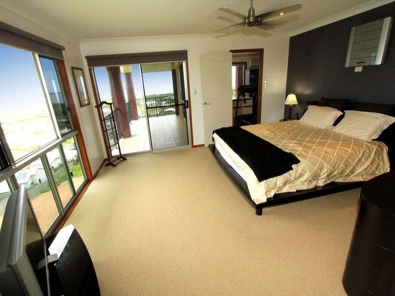 22 Pacific Vista Close, Pacific Heights QLD 4703