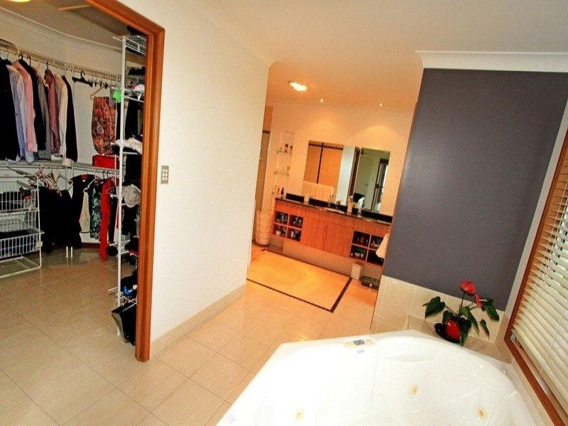 22 Pacific Vista Close, Pacific Heights QLD 4703