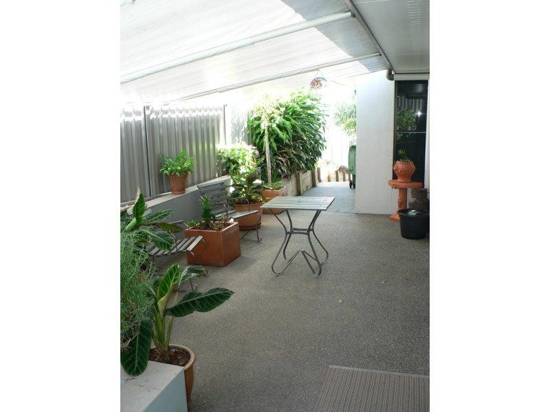 15 Mana Avenue, Pacific Heights QLD 4703