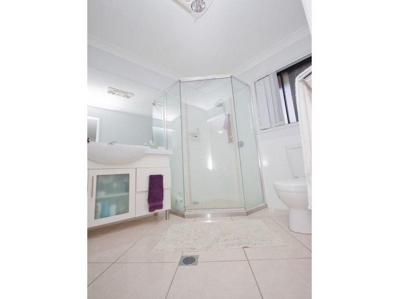 18 Lakeview Circuit, Mulambin QLD 4703