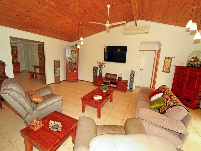 158 Caporn Road, Limestone Creek QLD 4701