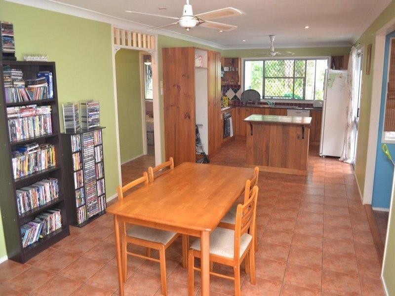75 Dolphin Crescent, Taranganba QLD 4703