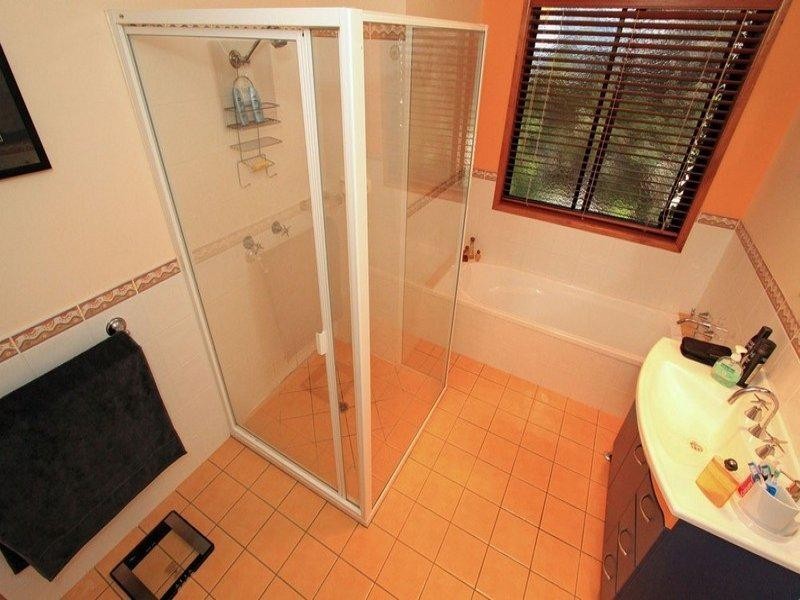 2 Setu Drive, Pacific Heights QLD 4703