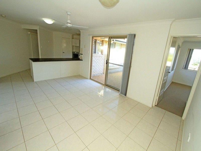 17 Discovery Crescent, Rosslyn QLD 4703