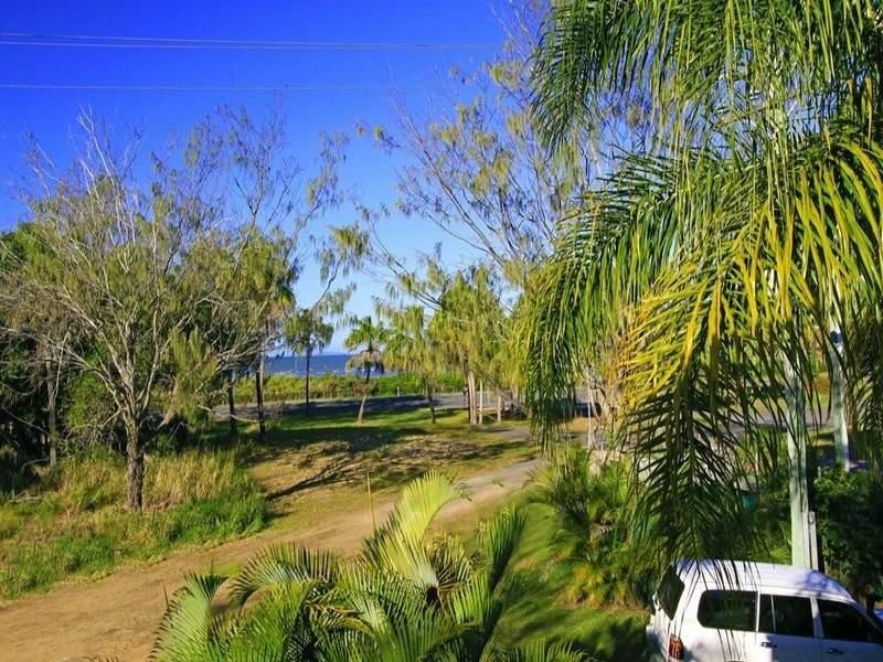 972 Scenic Highway, Kinka Beach QLD 4703