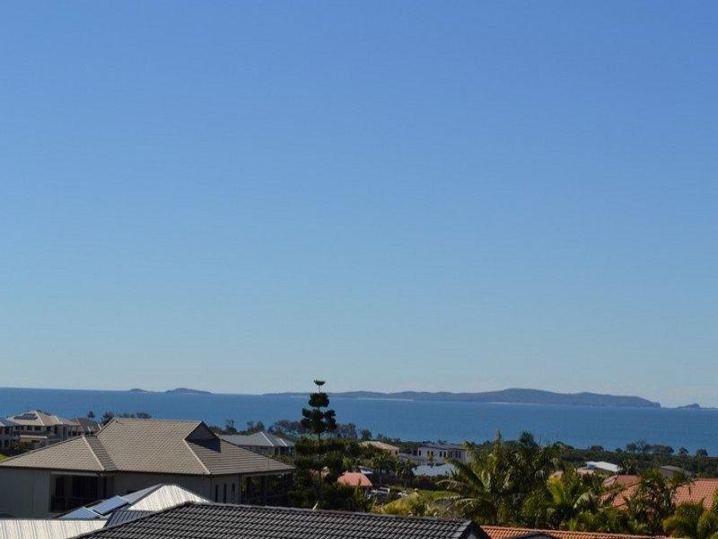 8 Pitcairn Court, Pacific Heights QLD 4703