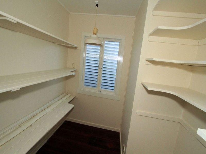 20 Ocean Parade, Cooee Bay QLD 4703