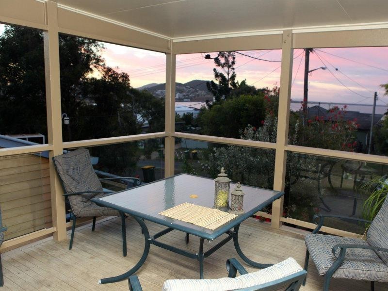 36 Matthew Flinders Drive, Cooee Bay QLD 4703