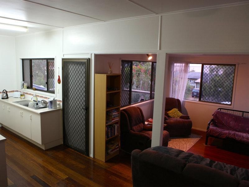 36 Matthew Flinders Drive, Cooee Bay QLD 4703