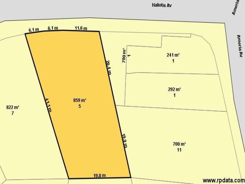 5 Haliotis Avenue, Zilzie QLD 4710